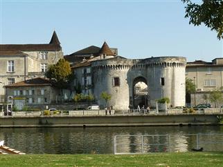 Porte St Jacques à Cognac